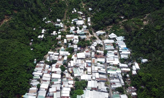 Nha Trang to build 1,000 apartments to relocate families threatened by landslides