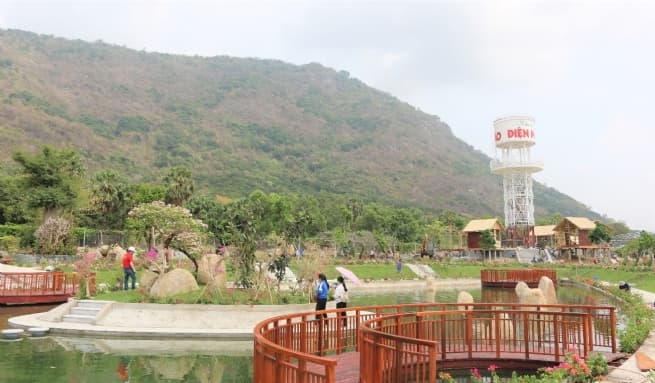 An Hao Solar Power Tourist Farm Brings New Chapter to People’s Life