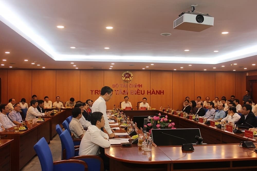 Handover of duty to new Minister of Finance Ho Duc Phoc