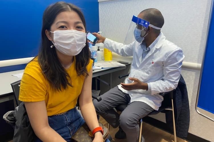 Relief, anxiety among US Vietnamese diaspora over Covid-19 vaccinations
