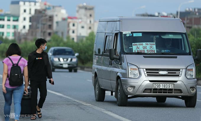 Leading in Covid-19 count, Bac Giang stops passenger transportation