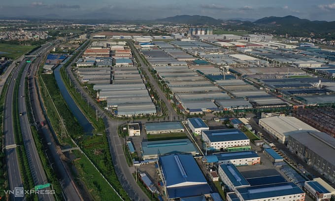 Foxconn suppliers resume operations in coronavirus hotspot Bac Giang