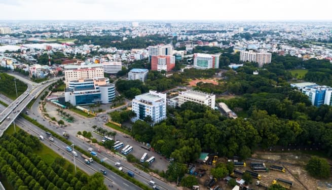 Land Prices in Many Places Set New Peaks