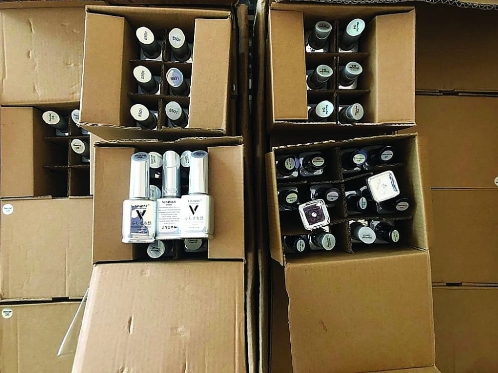 Tricks used in sale of fake cosmetics and functional foods