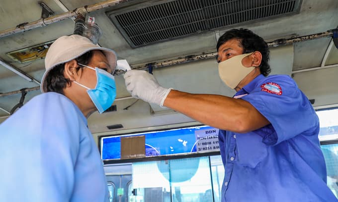 Vietnam confirms 128 local Covid-19 cases