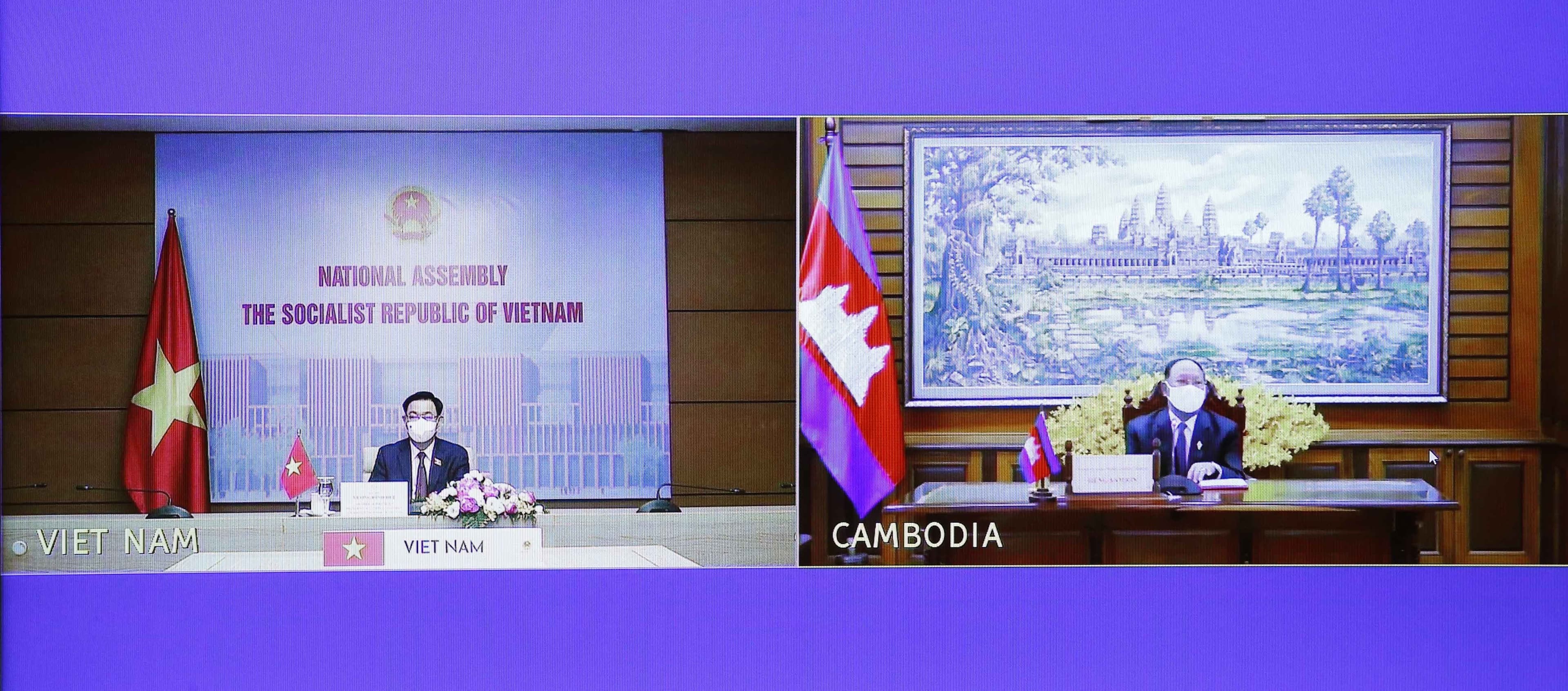 Top Vietnamese legislator holds phone talks with Cambodian counterpart