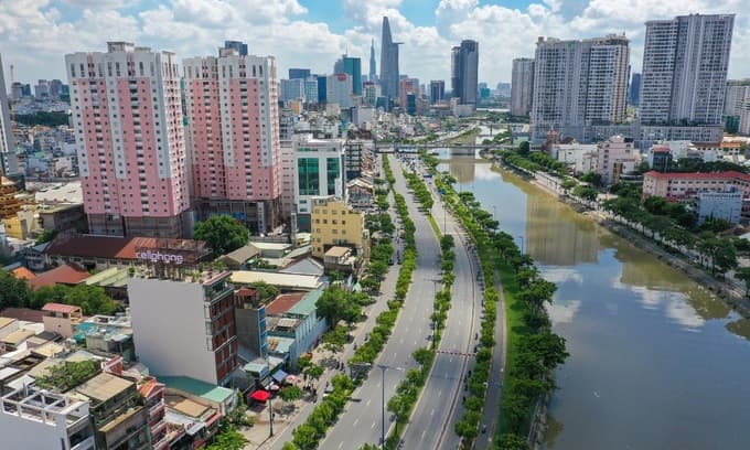 Covid forces 171 HCMC travel companies to temporarily close