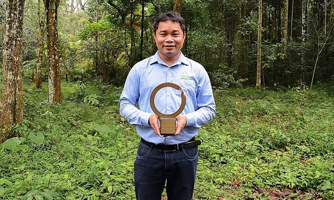 Vietnamese wildlife conservationist gets 'Green Nobel' prize