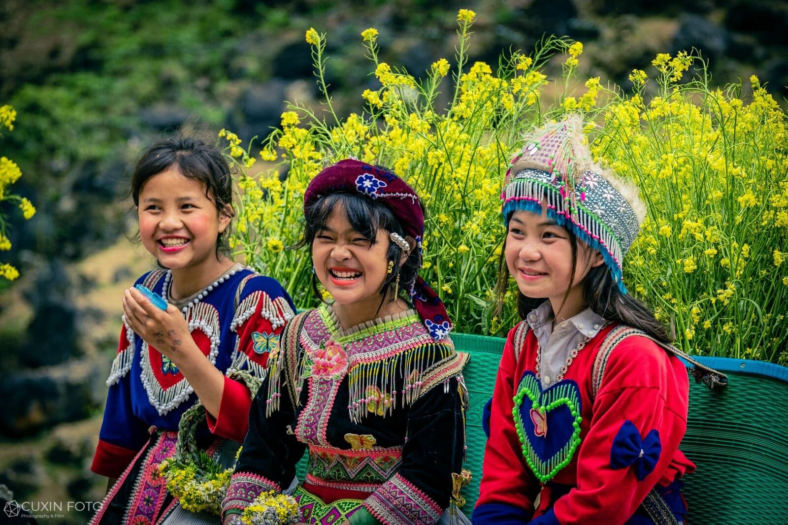 Man quits job to hunt ethnic minority smiles across northern highlands