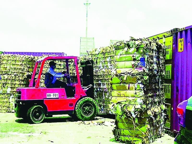 HCM City Customs: Processing backlogged goods quickly at the seaport