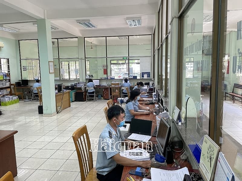 Binh Duong Customs ensures quick cargo clearance amid pandemic