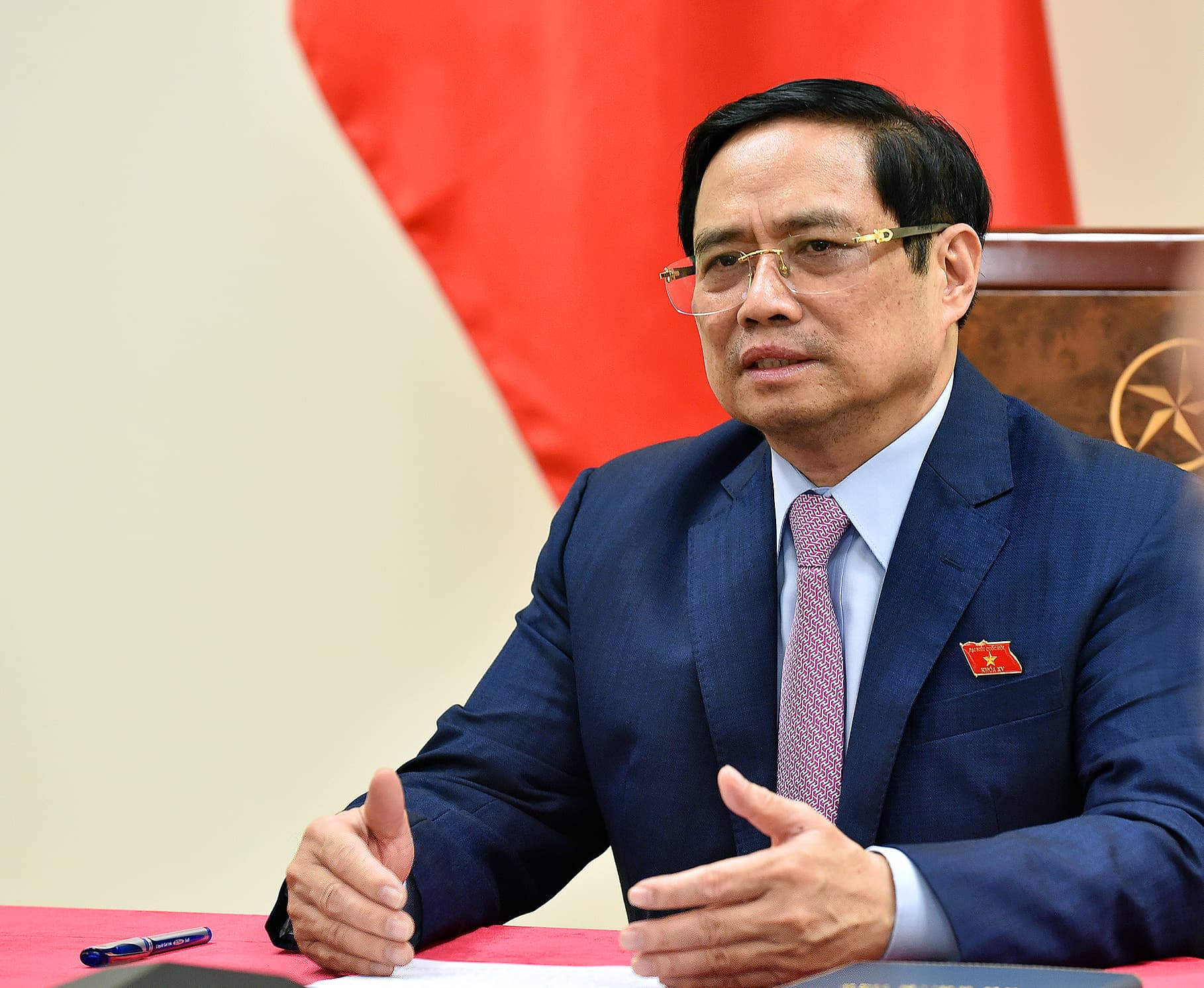 PM holds phone talks with Philippine President