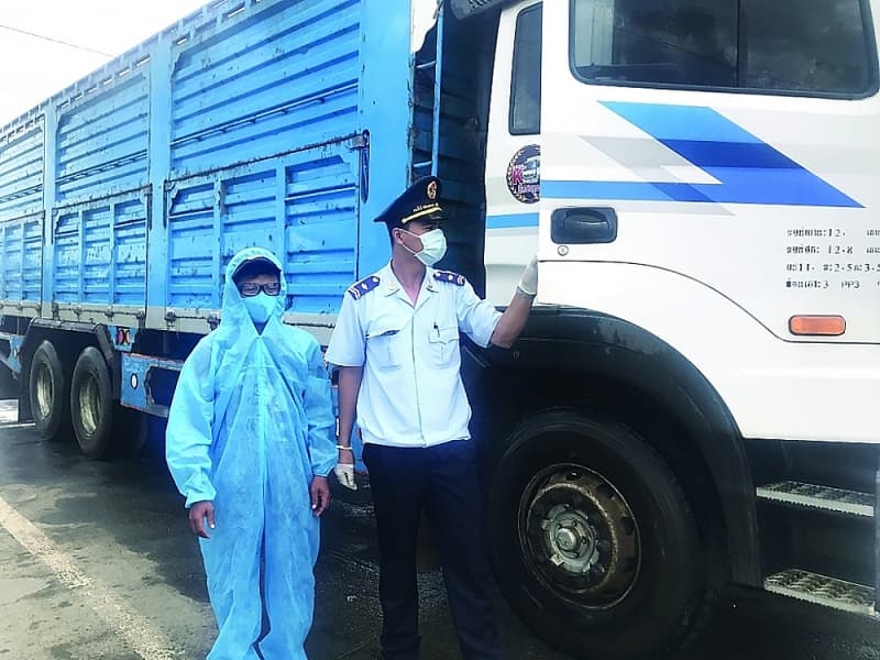 An Giang Customs: Clearing goods amid peak of pandemic