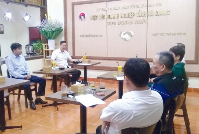 Ha Giang EZs Authority Facilitating Investors