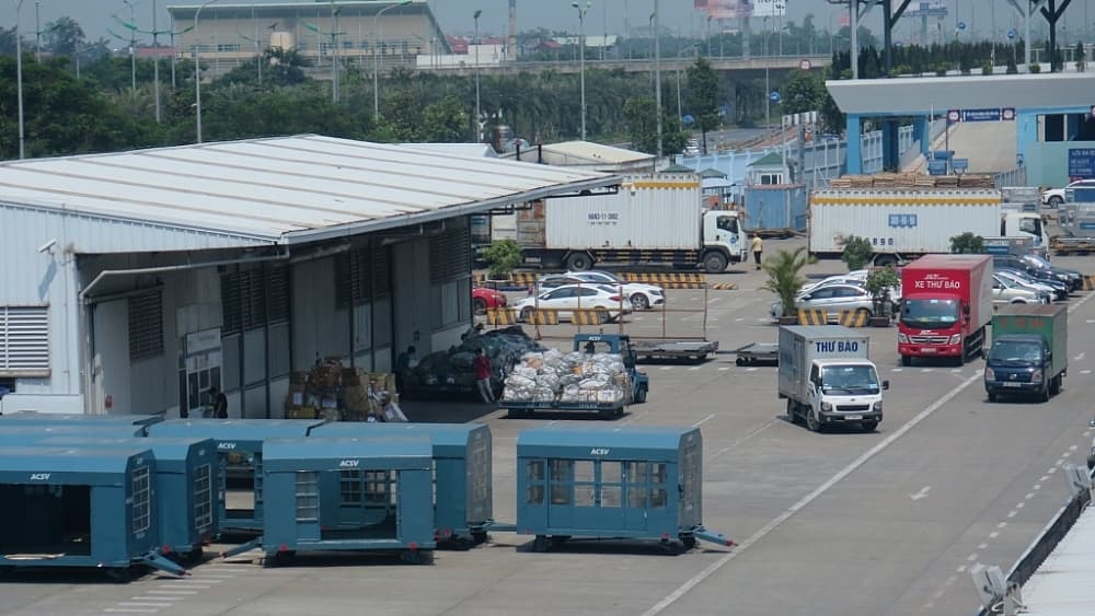 Ha Noi Customs processes 121,000 declarations per month
