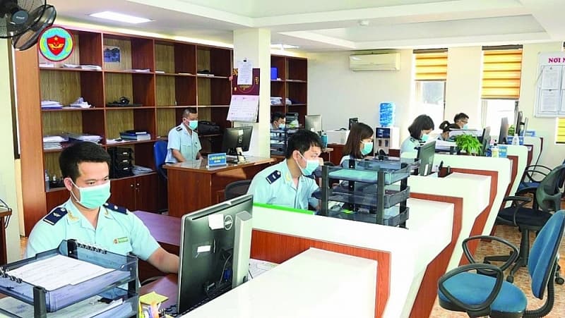 Increase green channel, reduce ratio of yellow, red channel