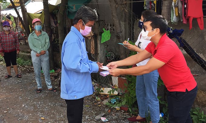HCMC approves $39 mln Covid relief package
