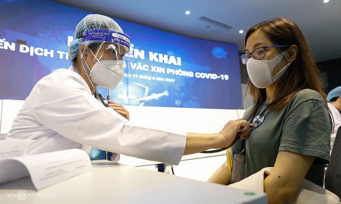 Health ministry to stop supply to provinces tardy in collecting vaccines