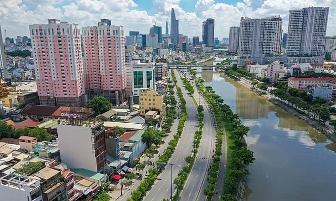 HCMC to extend social distancing until September 15