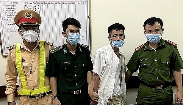 Ha Tinh arrests drug trafficker with weapons