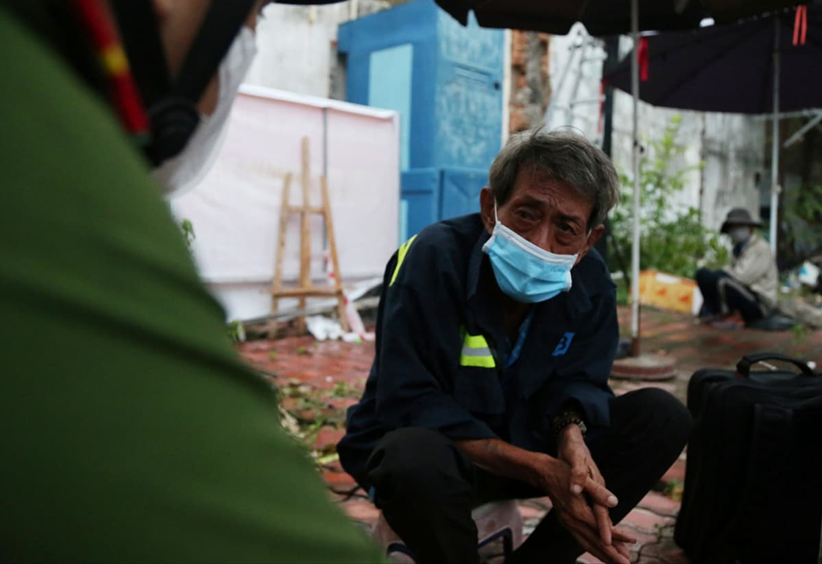 300 vagrants sent to shelters as HCMC tightens Covid restrictions