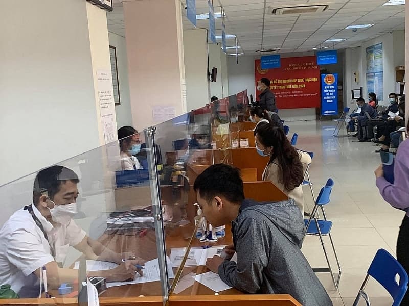 Hanoi Tax Department patient and flexible in debt management