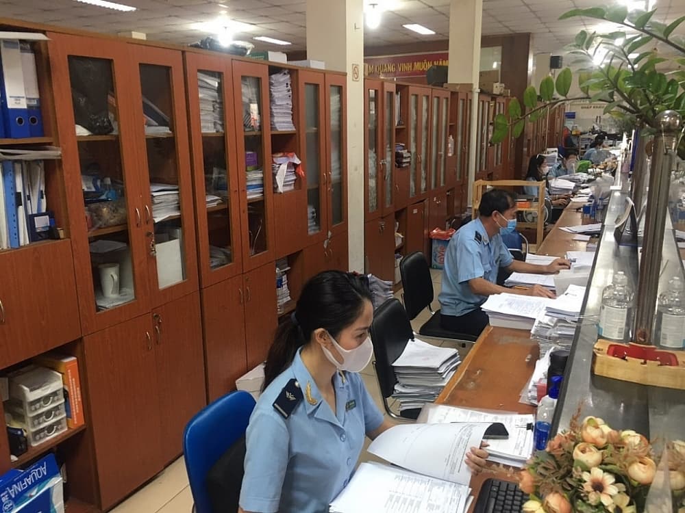 HCM City Customs Department’s revenue plunges