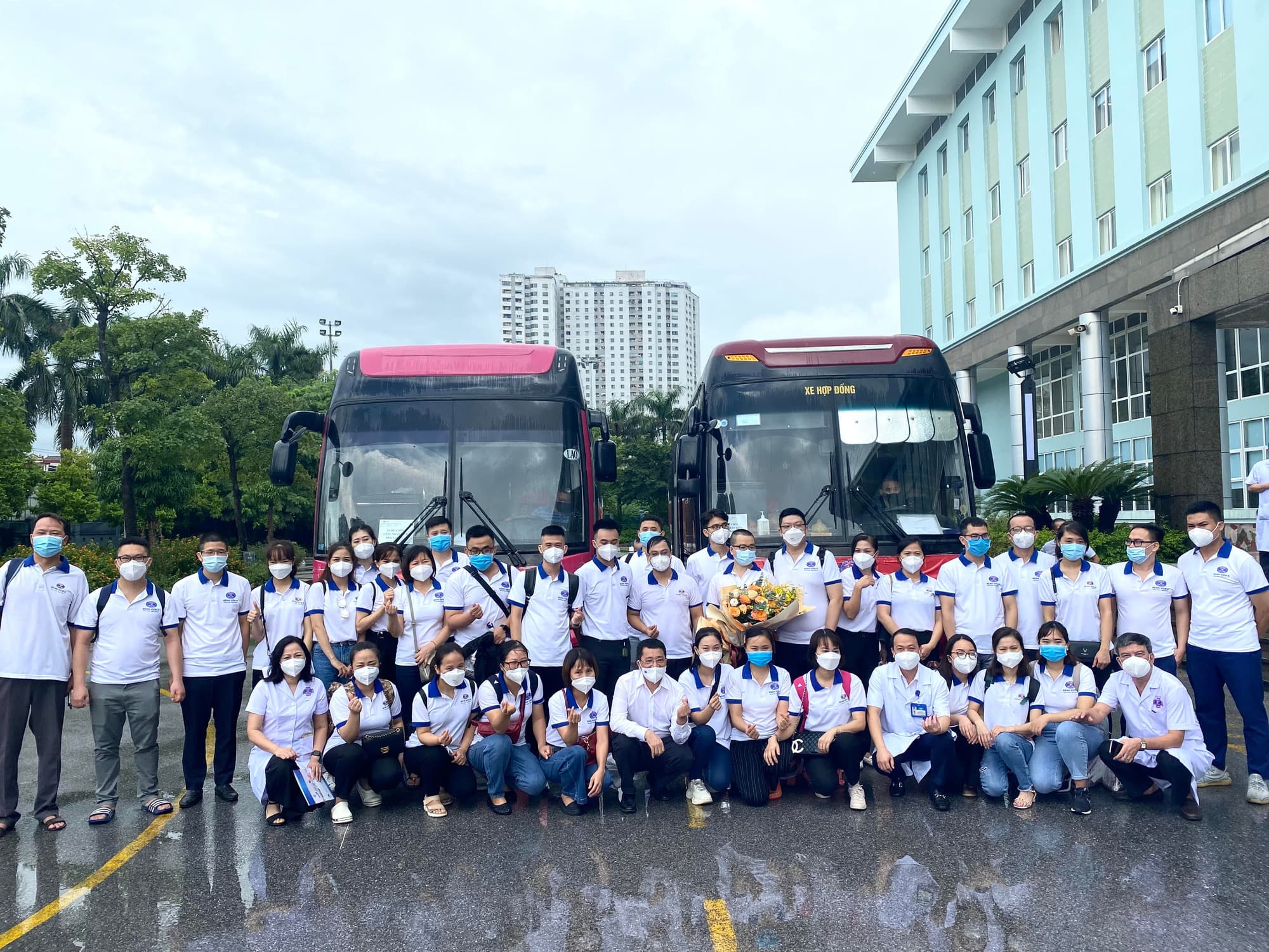 More medical workers sent to southern localities to help fight COVID-19