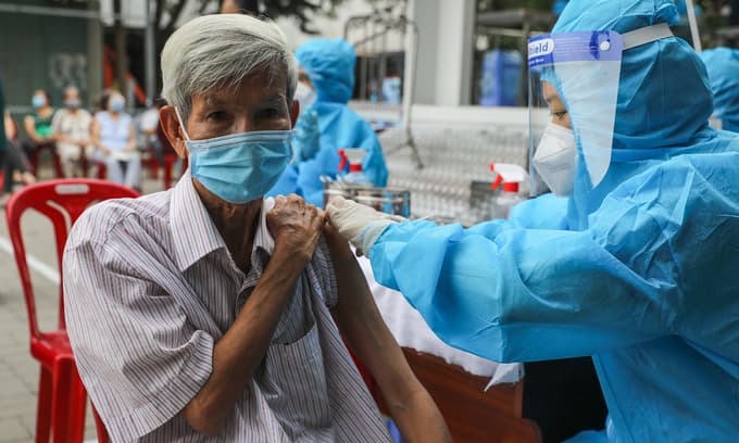 HCMC needs extra 8.1 mln vaccine doses to inoculate all adults