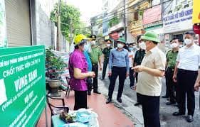 Ha Noi to maintain strict social distancing in “red zone”