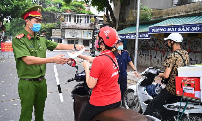Travel permit roadblocks will disrupt operations: Hanoi firms