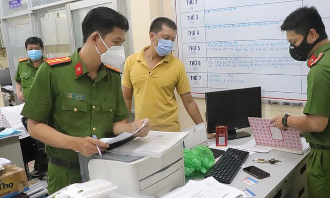Doctor, officials arrested for Covid vaccine bribes