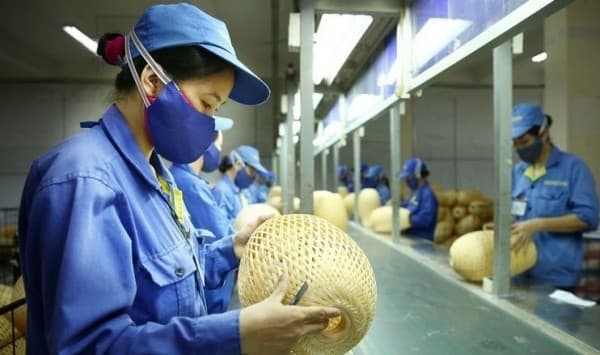 About VND 1,520 billion of central budget spent to support employees and employers