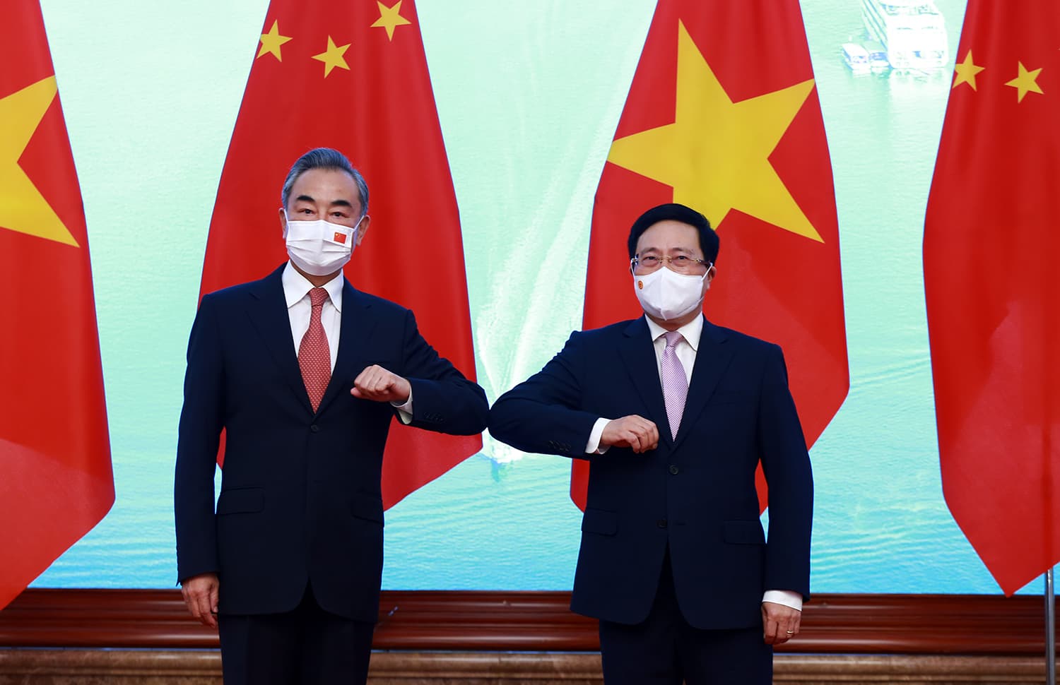 China to aid Viet Nam with additional 3 million vaccine doses