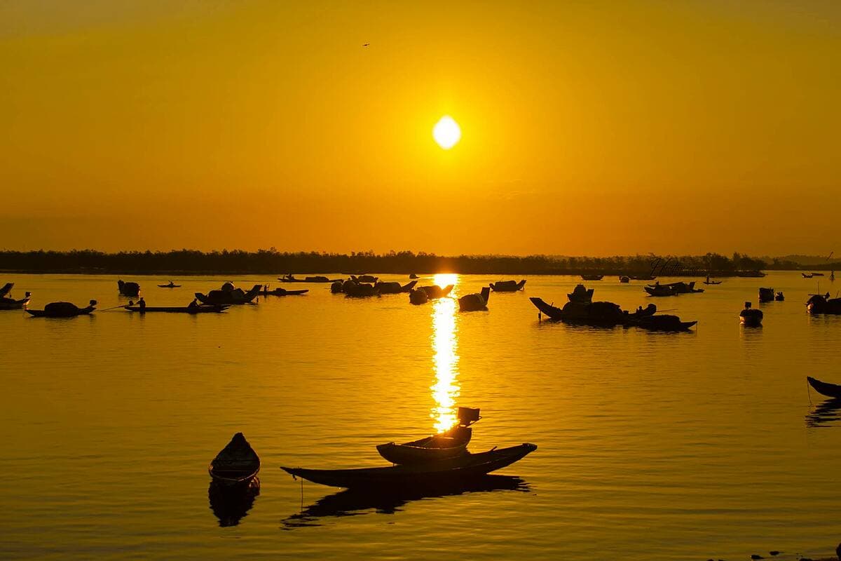 Hue fishing village bathed in light of dawn