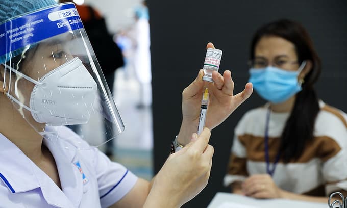 Three prerequisites to safely reopen HCMC: Deputy PM