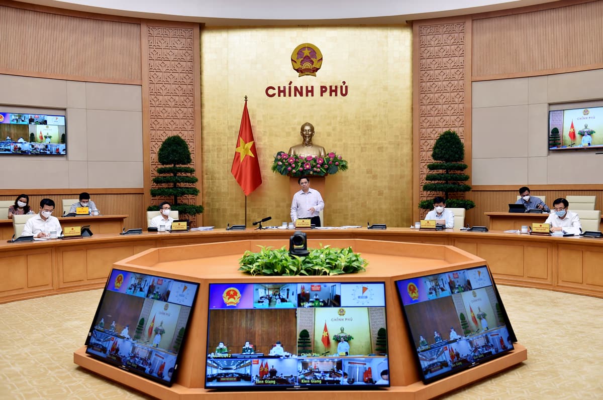 PM fixes deadline for COVID-19 containment in two southern provinces