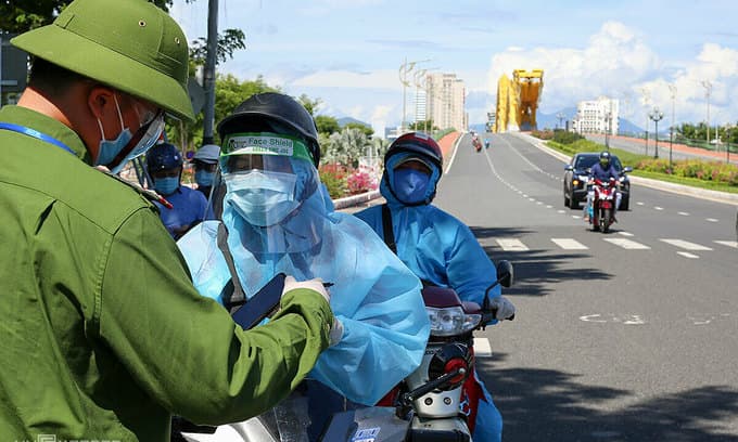 Da Nang lifts more Covid restrictions