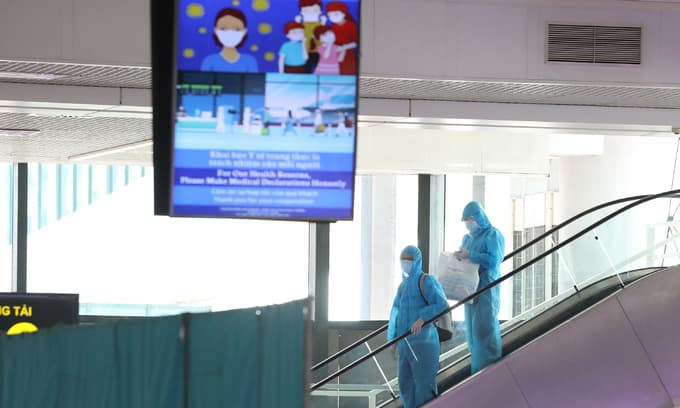 Vietnam mulls 'green corridor' to resume domestic flights