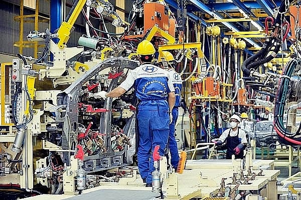 It's time to build a scenario to gradually open the economy