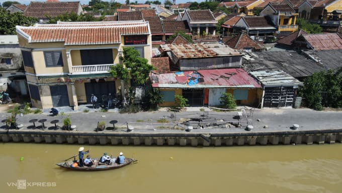 Multimillion dollar Hoi An embankment subsides in just four years