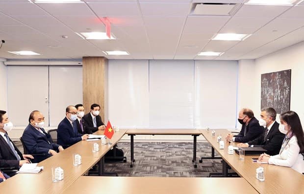President Nguyen Xuan Phuc receives leaders of US enterprises in New York