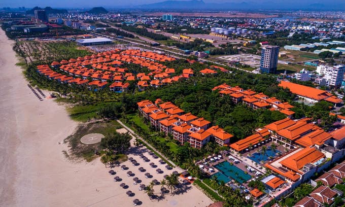 Da Nang mulls reopening tourist destinations, resorts from early October