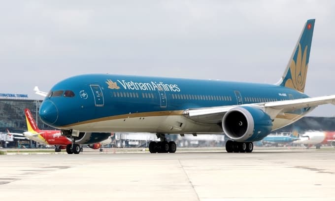 Airlines want minimum fares, no one else does