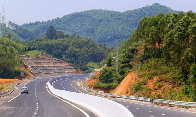 Covid keeps public spending at below 50 pct of plan