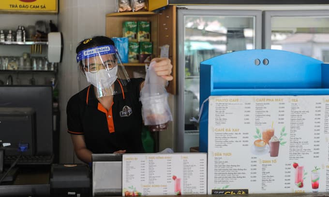 HCMC to resume most activities from Oct.1