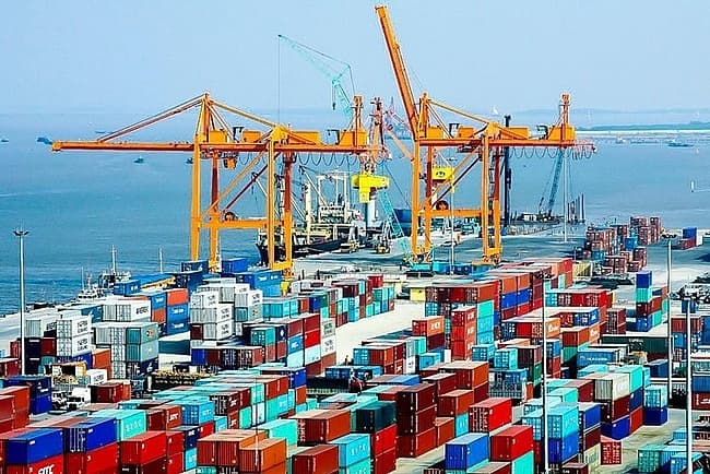 Solving difficulties for sea transport