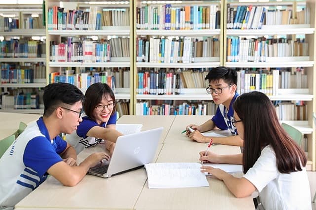 USAID supports three Vietnamese universities to reform