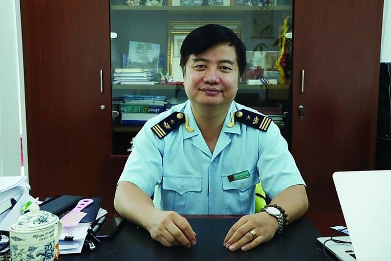 Develop customs officers meeting modern customs management requirements