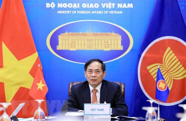 Viet Nam calls for strengthening inter-sectoral, inter-pillar coordination in ASEAN